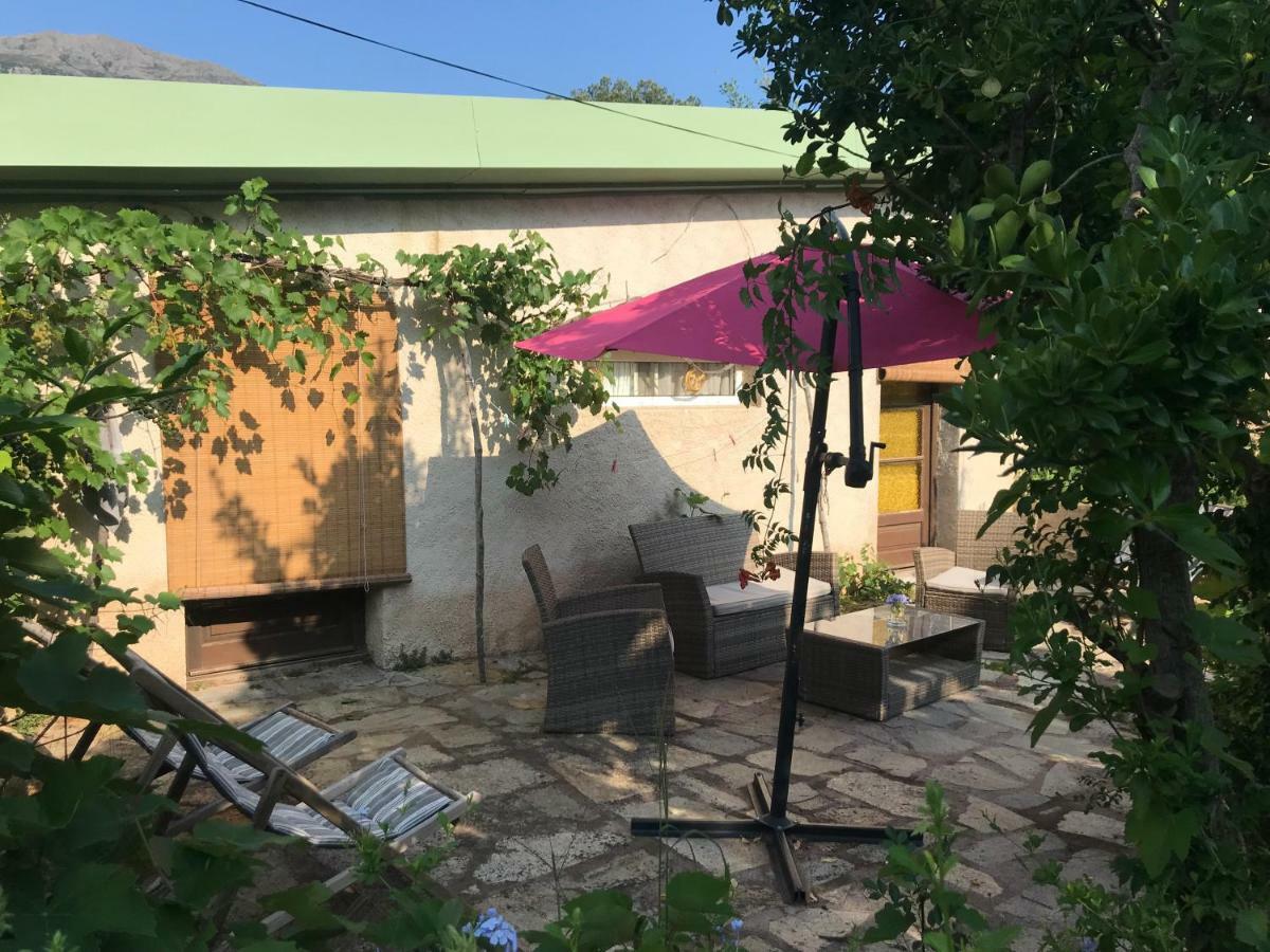 Gite U Licetu A La Campagne Oreta Kültér fotó